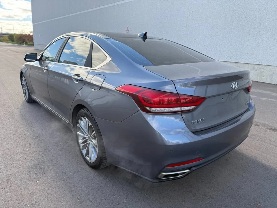 2015 Hyundai Genesis - Image 5 of 20