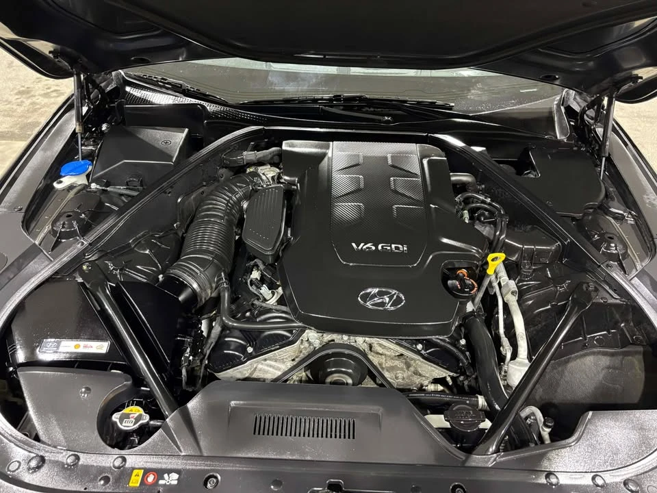 2015 Hyundai Genesis - Image 15 of 15