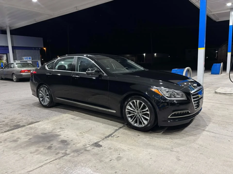 2015 Hyundai Genesis - Image 3 of 15