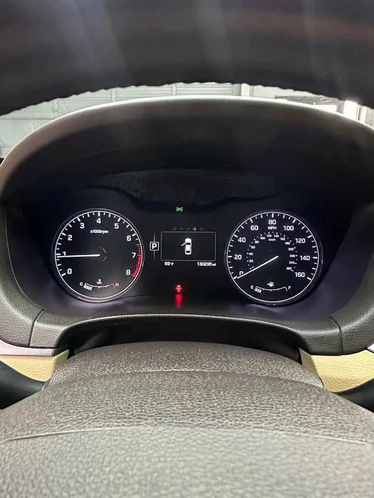 2015 Hyundai Genesis - Image 9 of 20