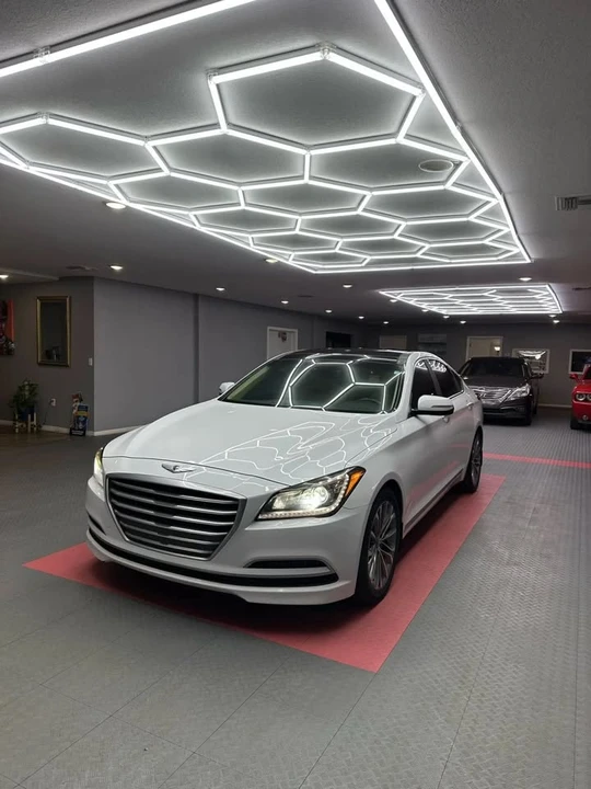 2015 Hyundai Genesis - Image 2 of 20