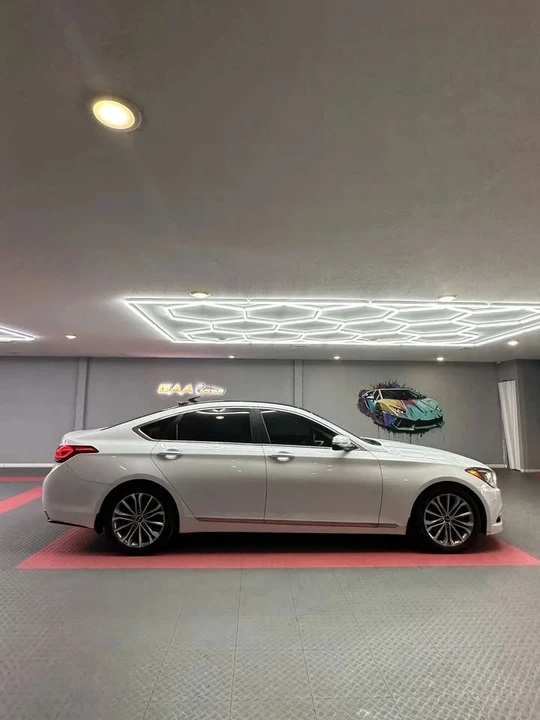 2015 Hyundai Genesis - Image 5 of 20