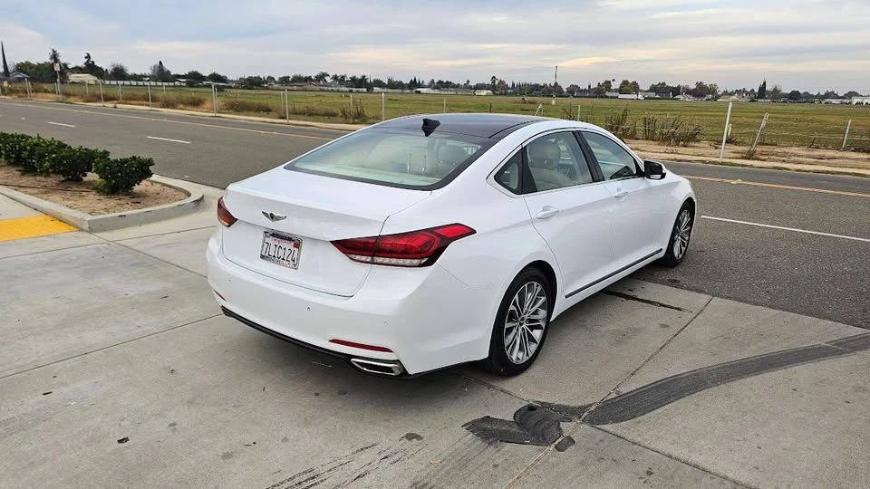 2015 Hyundai Genesis - Image 3 of 20