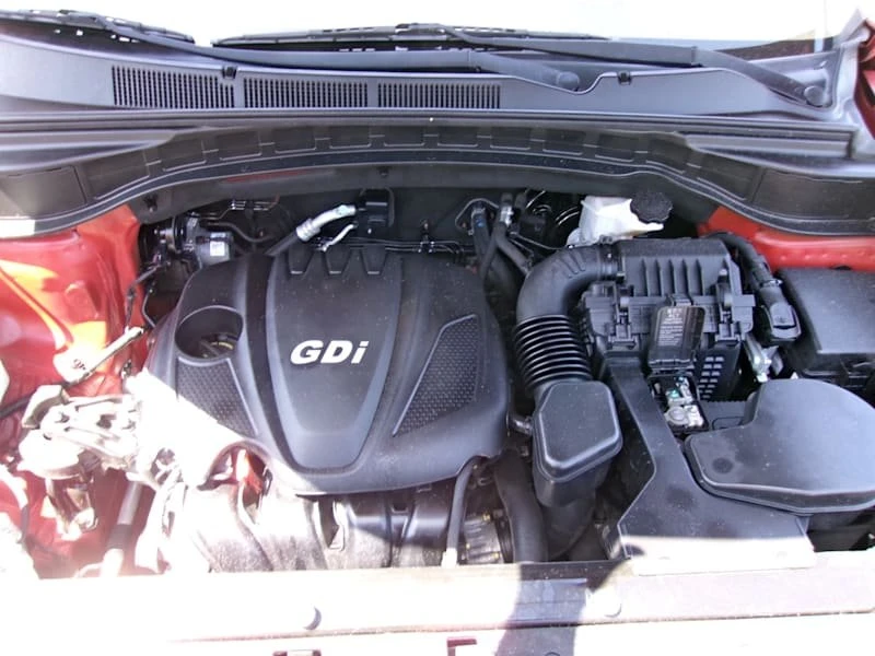 2015 Hyundai Santa Fe - Image 8 of 20