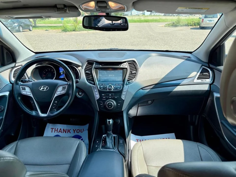 2015 Hyundai Santa Fe - Image 16 of 20