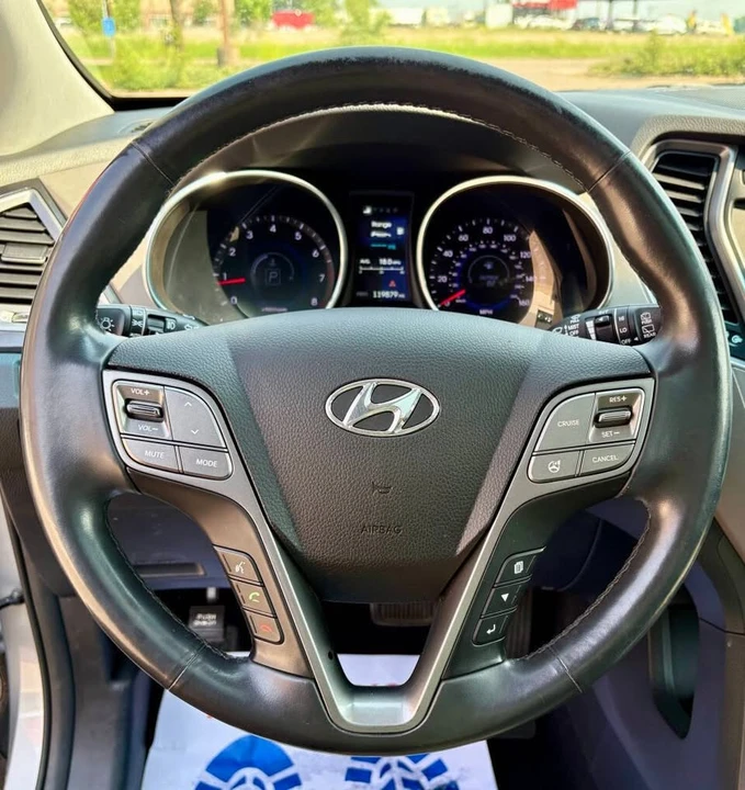 2015 Hyundai Santa Fe - Image 20 of 20