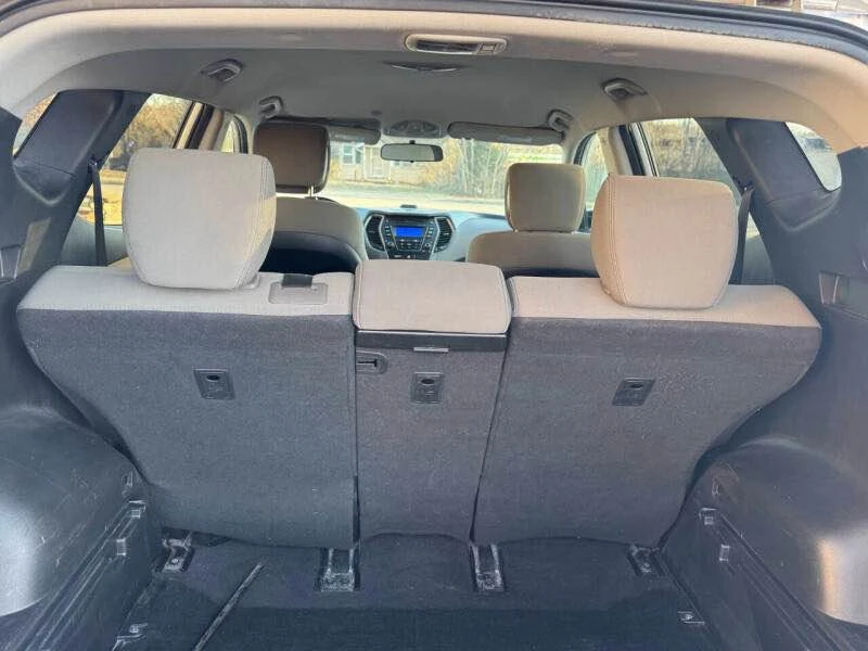 2015 Hyundai Santa Fe - Image 7 of 16