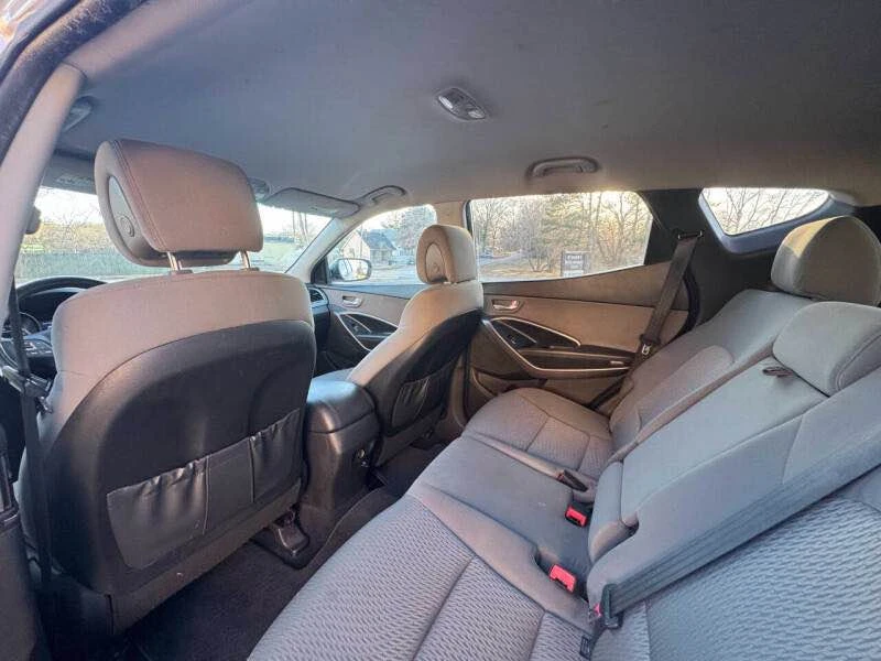 2015 Hyundai Santa Fe - Image 12 of 16