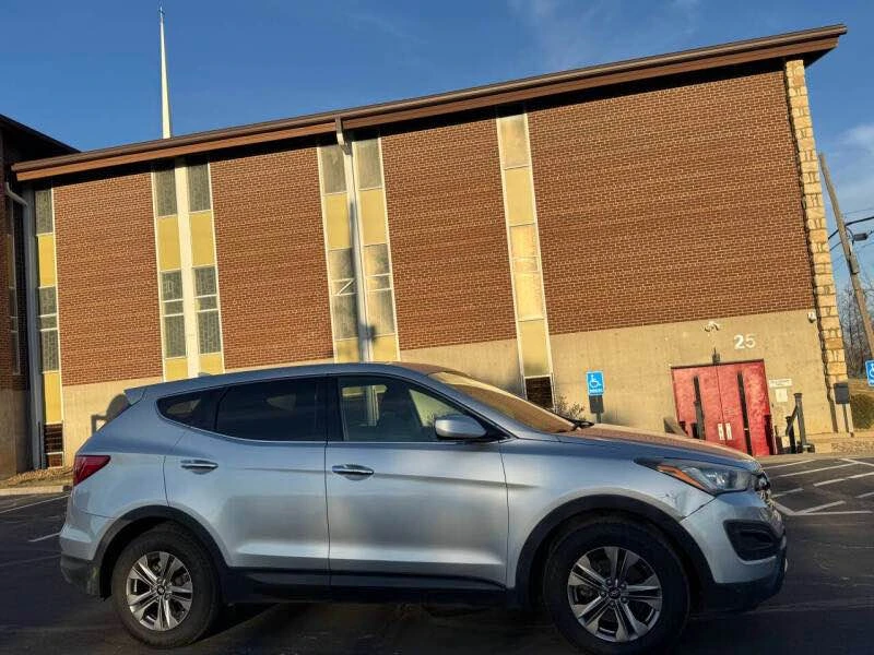 2015 Hyundai Santa Fe - Image 3 of 16