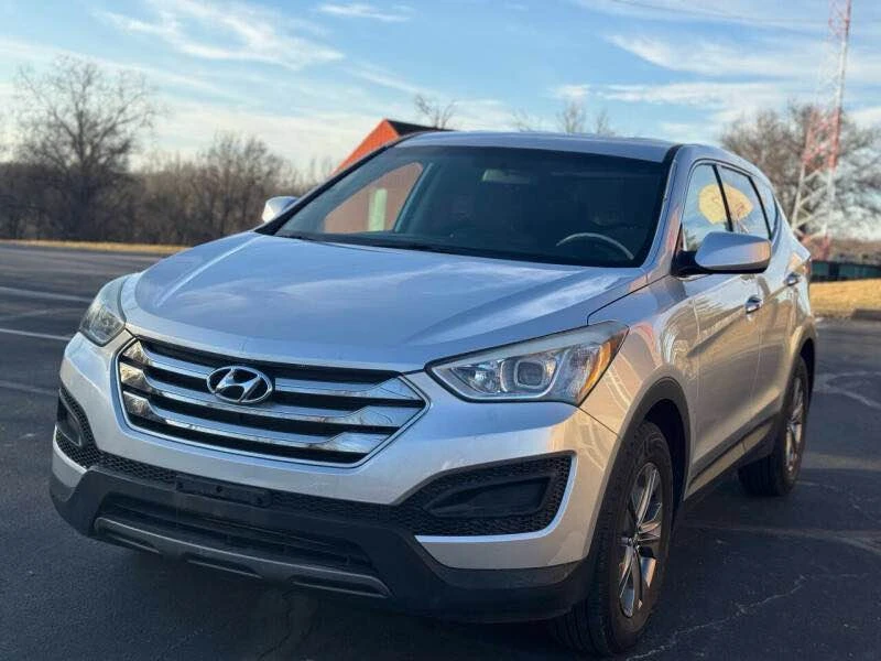 2015 Hyundai Santa Fe - Image 2 of 16