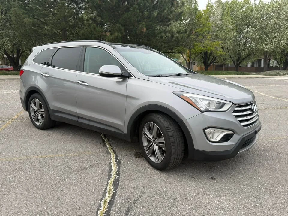 2015 Hyundai Santa Fe - Image 5 of 9