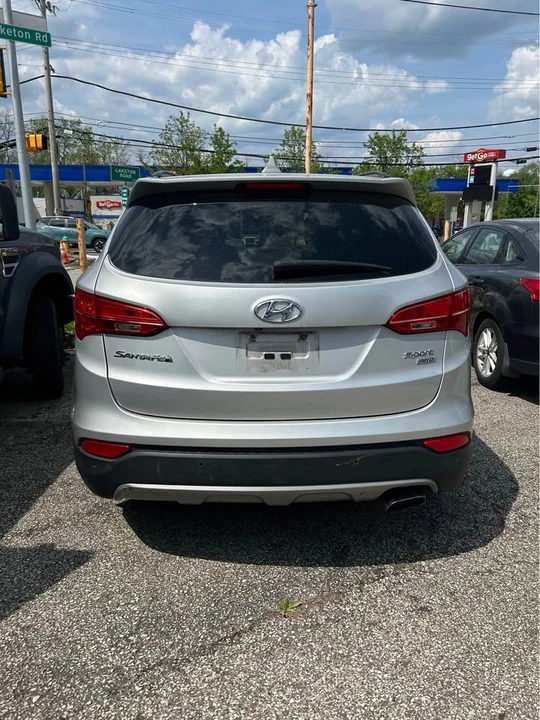 2015 Hyundai Santa Fe - Image 3 of 7