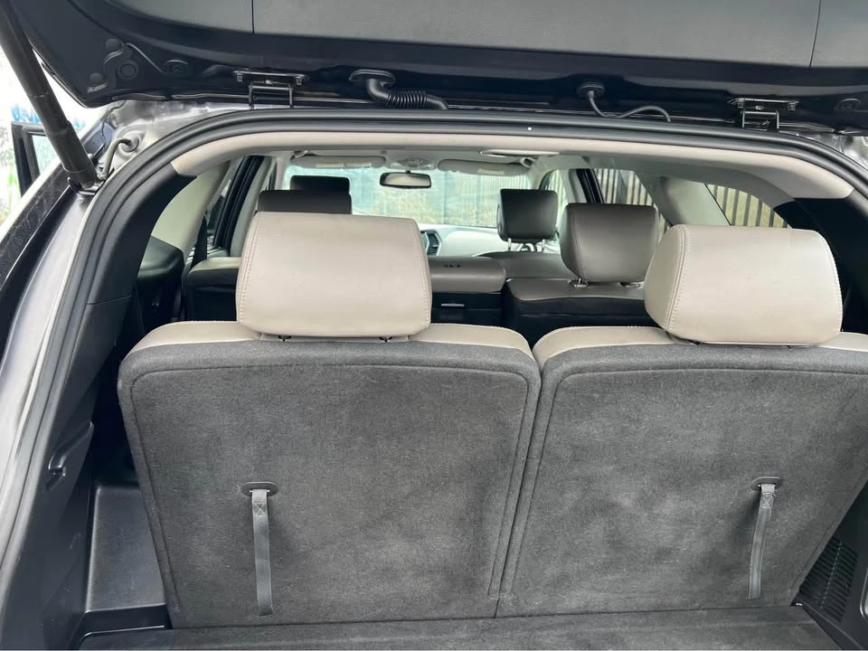 2015 Hyundai Santa Fe - Image 6 of 10