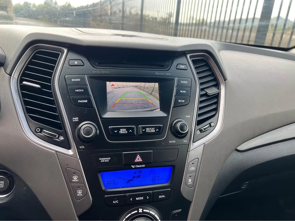 2015 Hyundai Santa Fe - Image 10 of 10