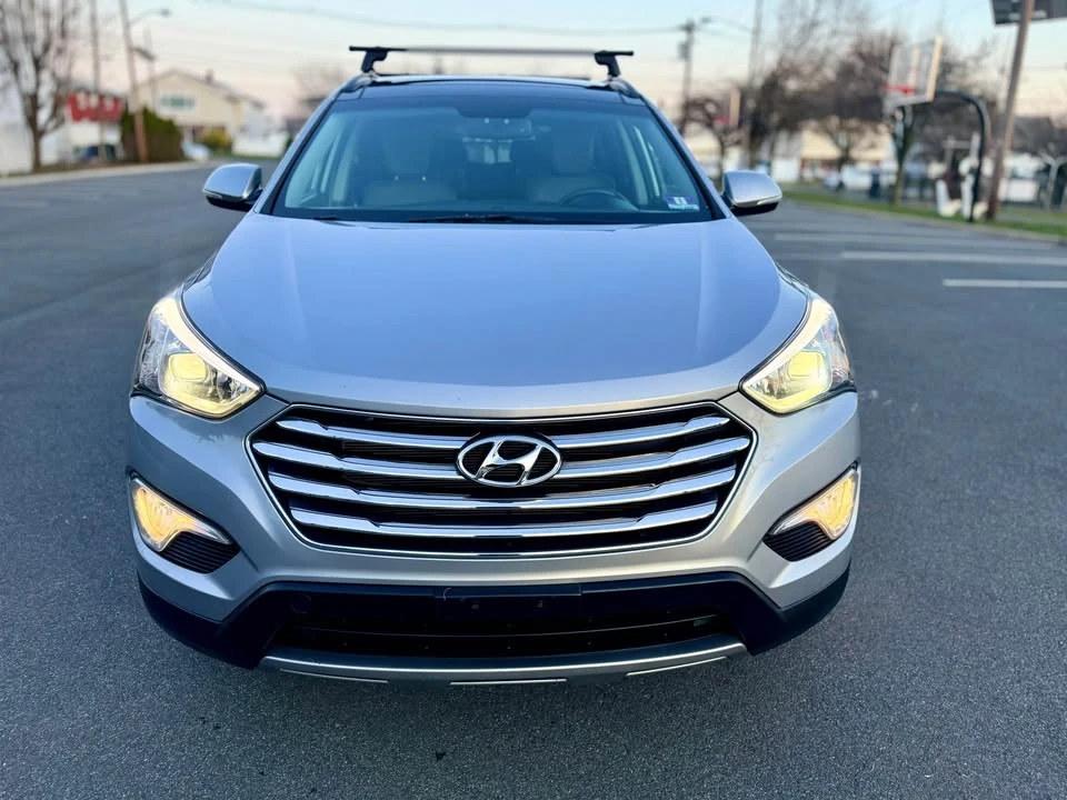2015 Hyundai Santa Fe - Image 9 of 20