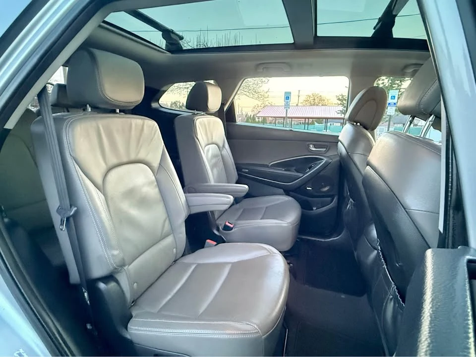 2015 Hyundai Santa Fe - Image 14 of 20