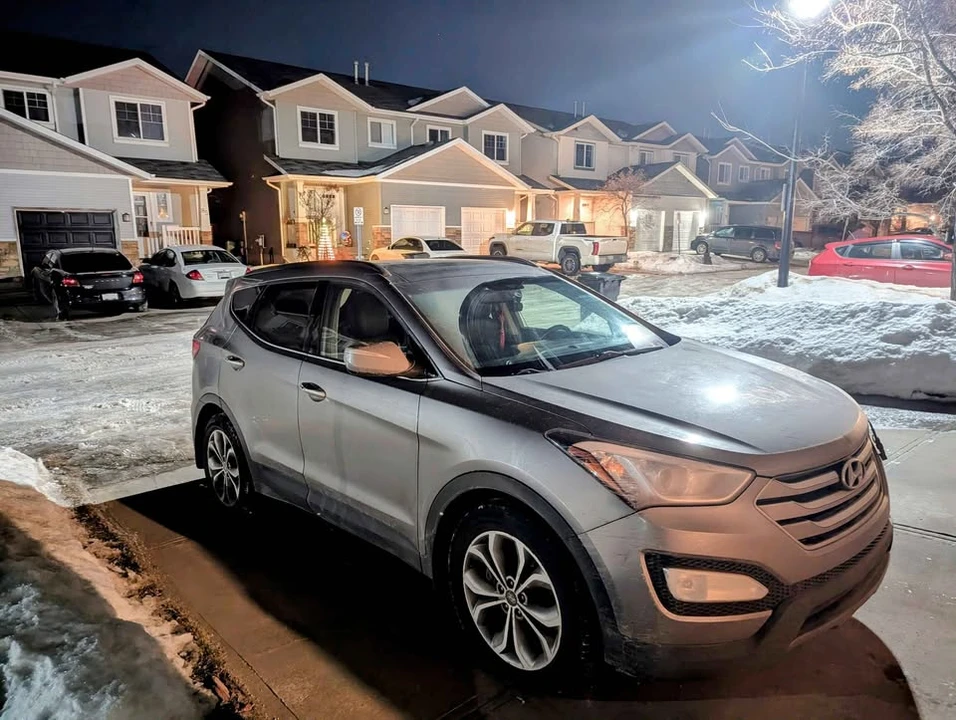 2015 Hyundai Santa Fe - Image 3 of 8