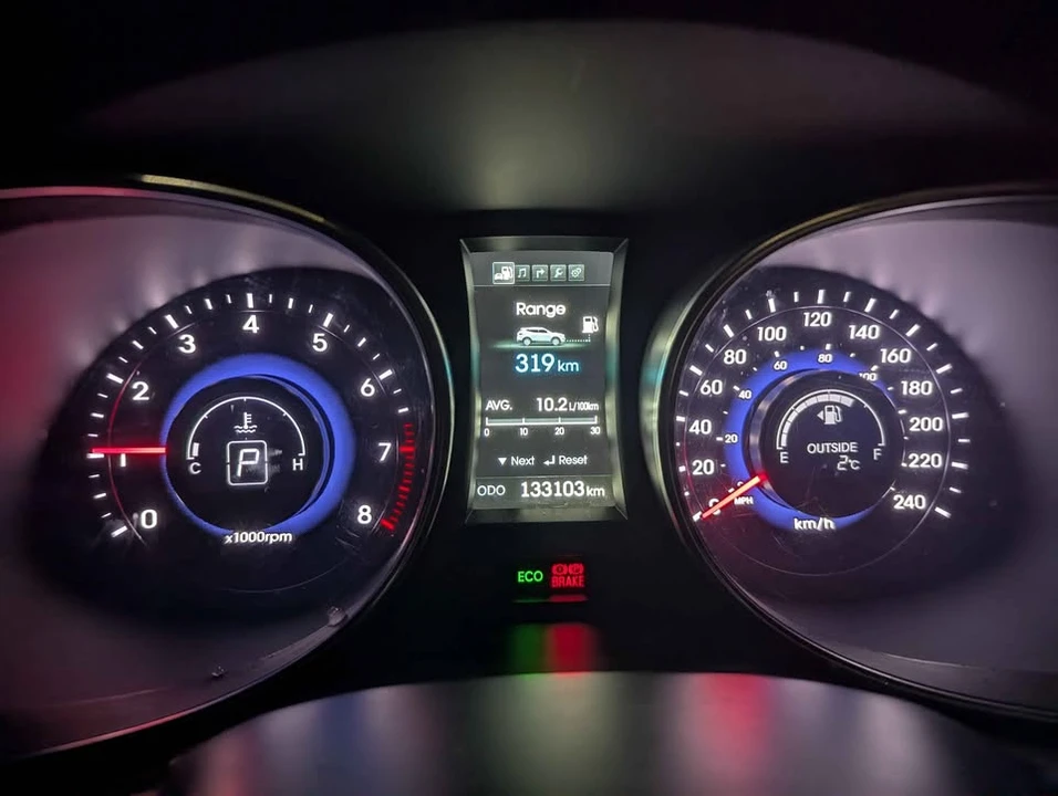 2015 Hyundai Santa Fe - Image 6 of 8