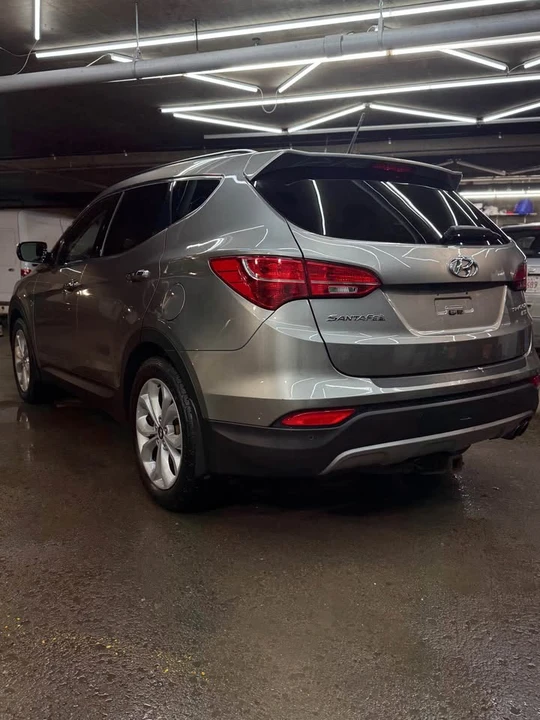 2015 Hyundai Santa Fe - Image 3 of 10