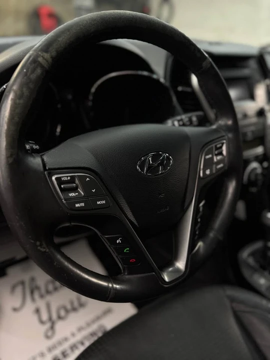 2015 Hyundai Santa Fe - Image 10 of 10