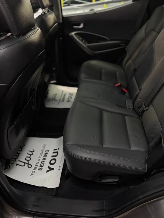 2015 Hyundai Santa Fe - Image 7 of 10