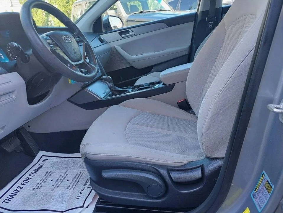 2015 Hyundai Sonata - Image 10 of 12