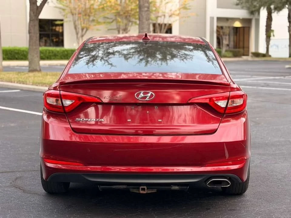 2015 Hyundai Sonata - Image 7 of 9