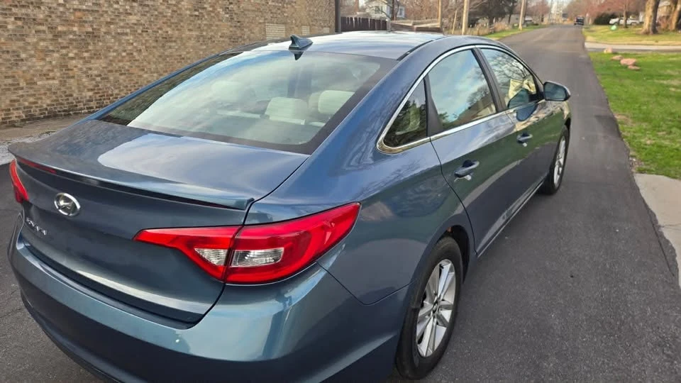 2015 Hyundai Sonata - Image 8 of 11