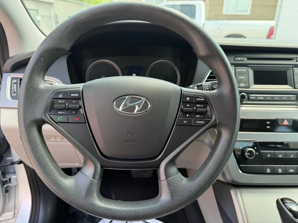 2015 Hyundai Sonata - Image 8 of 20