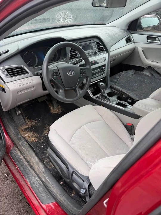 2015 Hyundai Sonata - Image 4 of 6