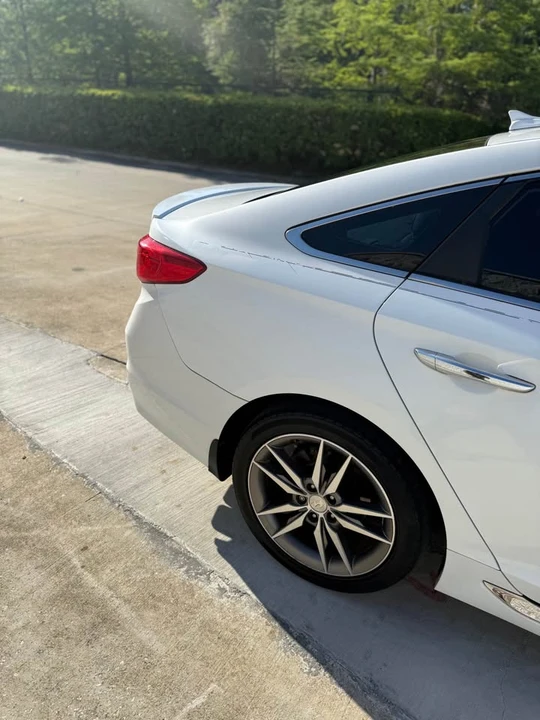 2015 Hyundai Sonata - Image 8 of 18