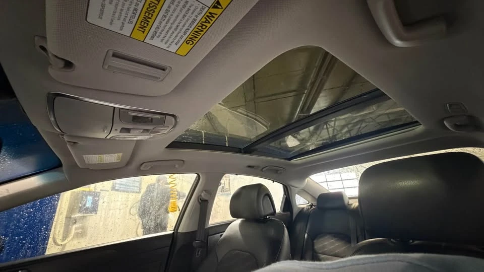 2015 Hyundai Sonata - Image 11 of 17