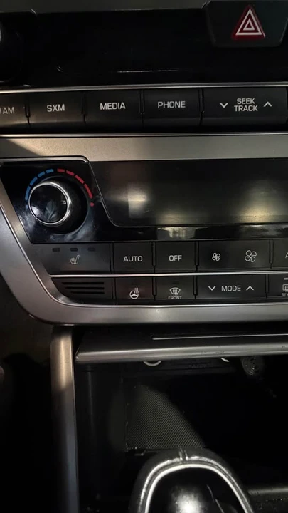 2015 Hyundai Sonata - Image 10 of 17