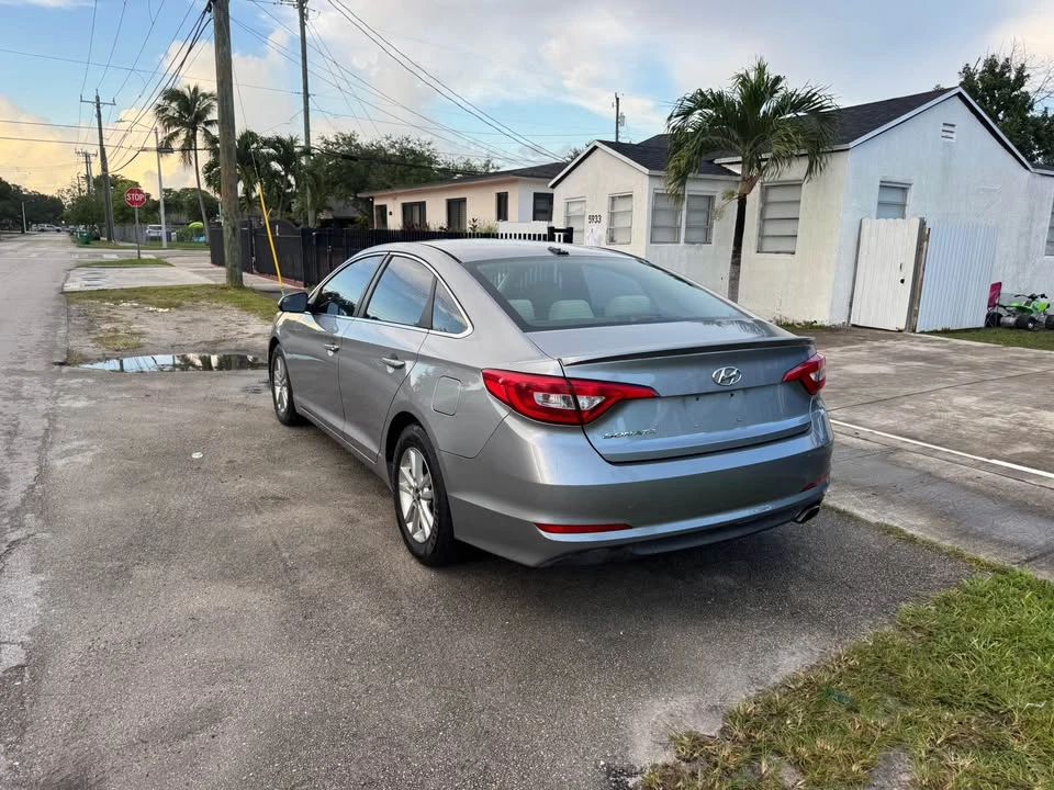 2015 Hyundai Sonata - Image 3 of 5