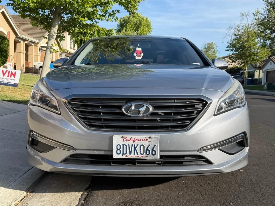 2015 Hyundai Sonata - Image 8 of 12