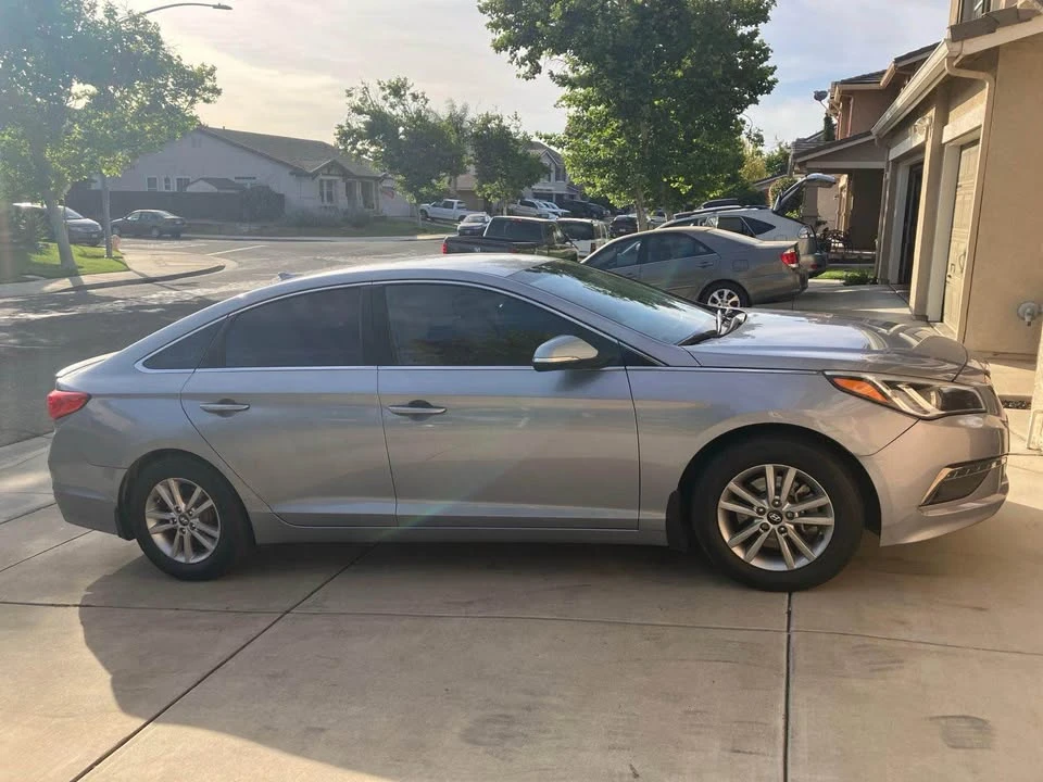 2015 Hyundai Sonata - Image 10 of 12