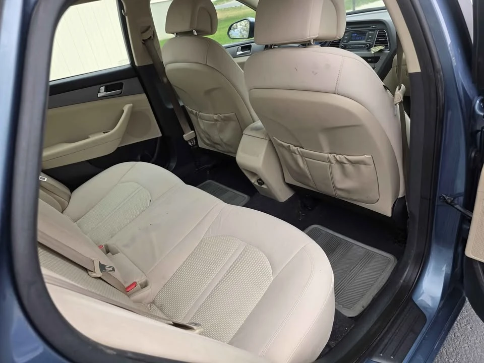 2015 Hyundai Sonata - Image 7 of 9