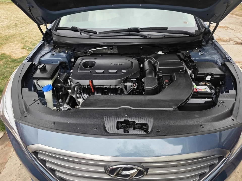 2015 Hyundai Sonata - Image 8 of 9