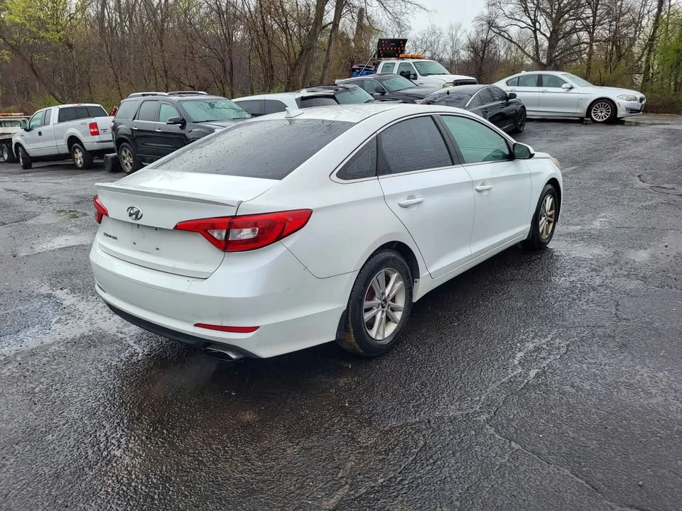 2015 Hyundai Sonata - Image 5 of 13