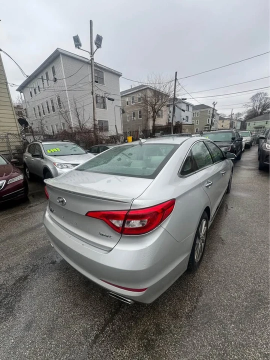 2015 Hyundai Sonata - Image 4 of 7