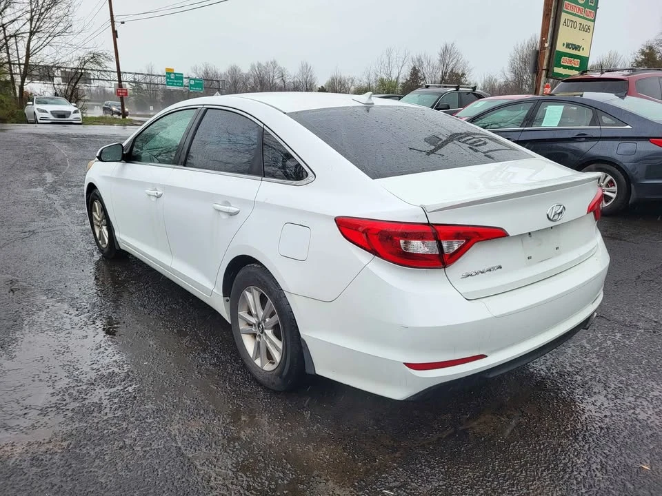 2015 Hyundai Sonata - Image 7 of 13