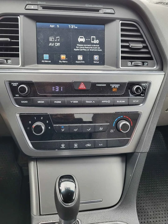 2015 Hyundai Sonata - Image 12 of 13