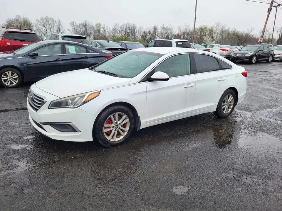 2015 Hyundai Sonata - Image 9 of 13