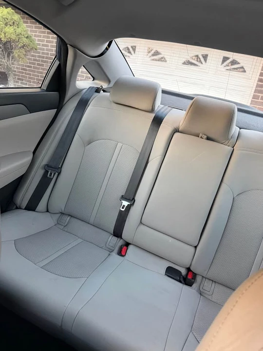2015 Hyundai Sonata - Image 4 of 8