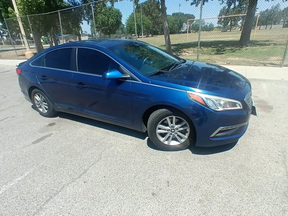 2015 Hyundai Sonata - Image 2 of 5