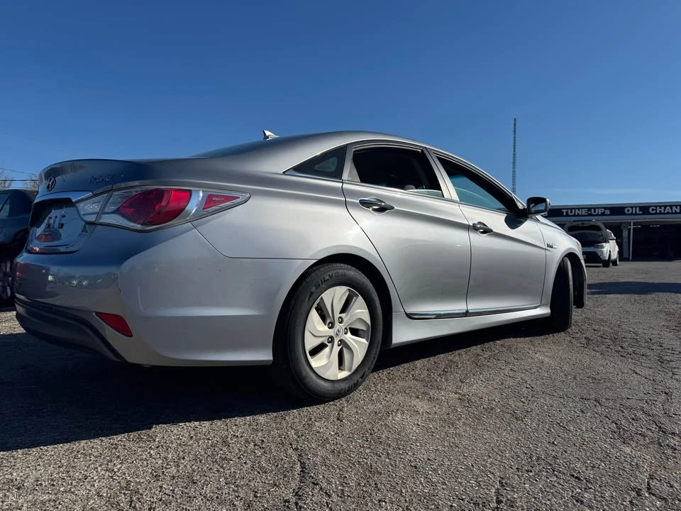 2015 Hyundai Sonata - Image 3 of 20