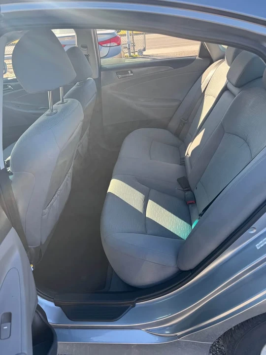 2015 Hyundai Sonata - Image 10 of 20