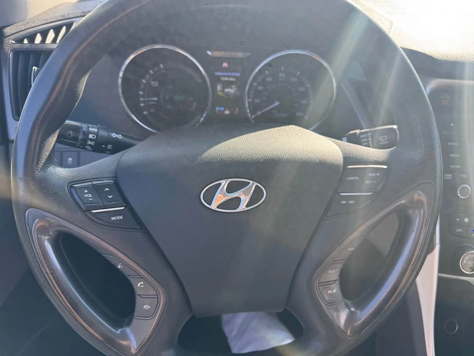 2015 Hyundai Sonata - Image 18 of 20
