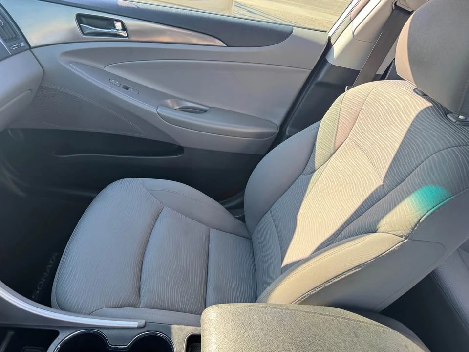 2015 Hyundai Sonata - Image 8 of 20
