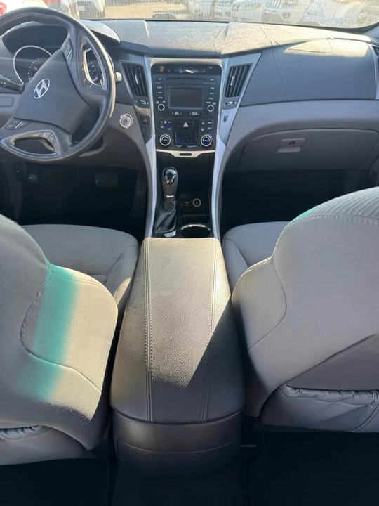 2015 Hyundai Sonata - Image 11 of 20